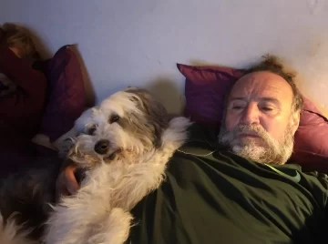 Detuvieron al humorista “Cacho” Garay tras denuncia de su pareja por violencia de género Detuvieron al humorista “Cacho” Garay tras denuncia de su pareja por violencia de género