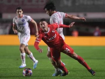Independiente lo ganaba 2-0, pero Argentinos se lo empató en el final Independiente lo ganaba 2-0, pero Argentinos se lo empató en el final