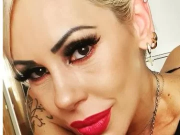 Mónica Farro infartó a sus seguidores con su micro lencería negra Mónica Farro infartó a sus seguidores con su micro lencería negra