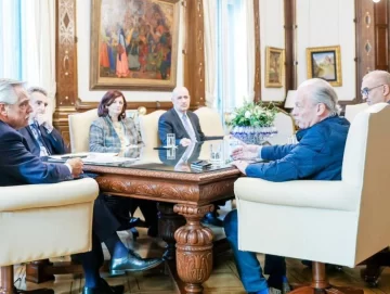 El Gobierno nacional y UPCN acordaron un aumento del 33% para el trimestre junio-agosto El Gobierno nacional y UPCN acordaron un aumento del 33% para el trimestre junio-agosto