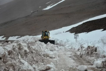 Después de dos días cerrado, habilitaron el Paso de Agua Negra Después de dos días cerrado, habilitaron el Paso de Agua Negra