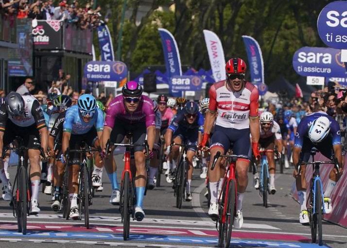 Evenepoel sufrió pero se mantuvo arriba Evenepoel sufrió pero se mantuvo arriba