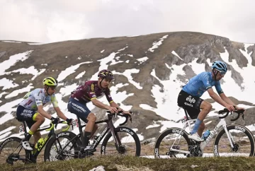 Bais ganó el parcial de tregua en la nieve