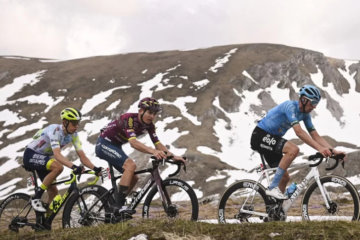 Bais ganó el parcial de tregua en la nieve