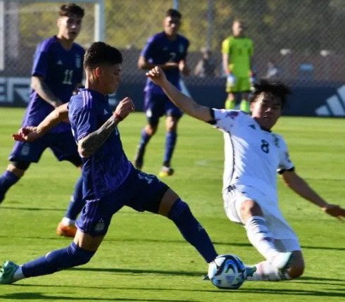 Una victoria en el último ensayo
