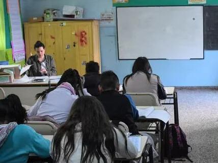 La mitad de las provincias bajaron el presupuesto para educación: qué pasó en San Juan La mitad de las provincias bajaron el presupuesto para educación: qué pasó en San Juan