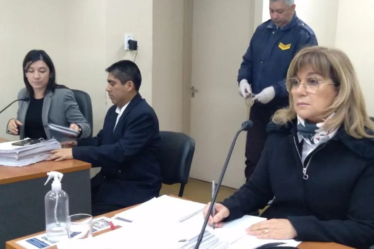 Niegan apartar a la fiscal del juicio al cura Walter Bustos