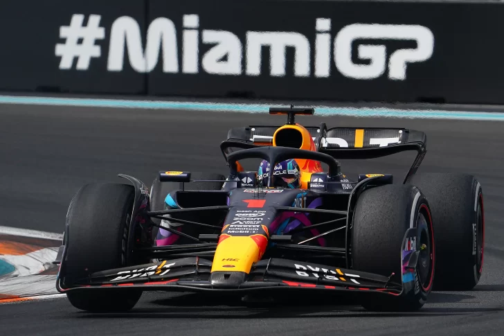 Verstappen, implacable, consolidó su liderazgo en el campeonato