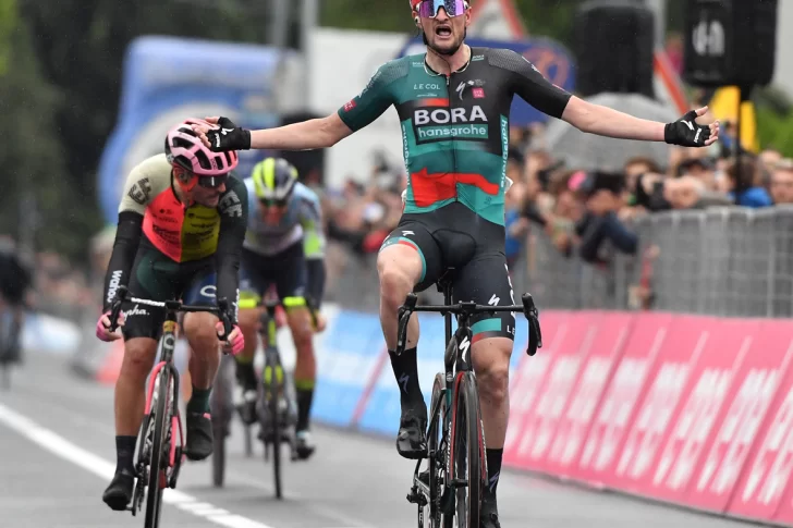 La “maglia rosa” cambió de dueño