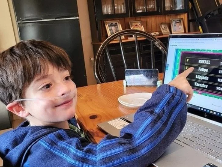 Sigue la lucha por el medicamento para Rafael: “Vemos que se deteriora día a día y no nos entregan la droga” Sigue la lucha por el medicamento para Rafael: “Vemos que se deteriora día a día y no nos entregan la droga”