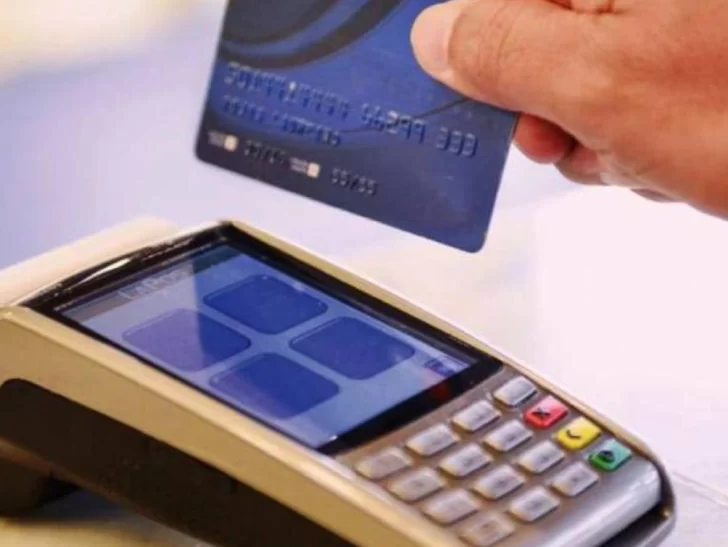 AFIP duplicó el monto del reintegro por compras con tarjeta de débito de jubilados y AUH AFIP duplicó el monto del reintegro por compras con tarjeta de débito de jubilados y AUH