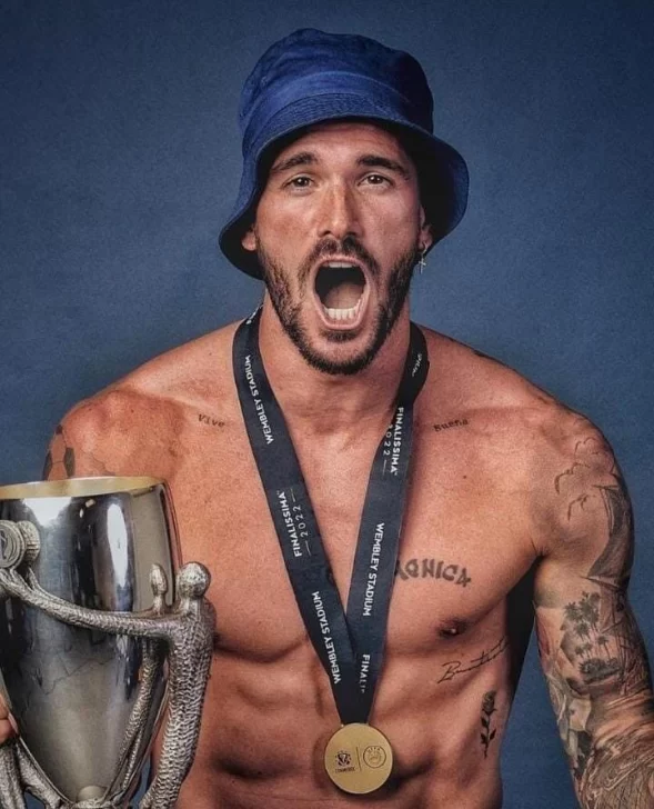 El extraño look de Rodrigo De Paul y el mensaje que le mandó a Bizarrap antes de la final El extraño look de Rodrigo De Paul y el mensaje que le mandó a Bizarrap antes de la final