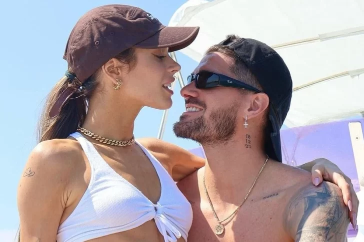 Tini Stoessel se sacó una foto con Rodrigo De Paul y un detalle alertó a sus fans: ¿venían de tener sexo?