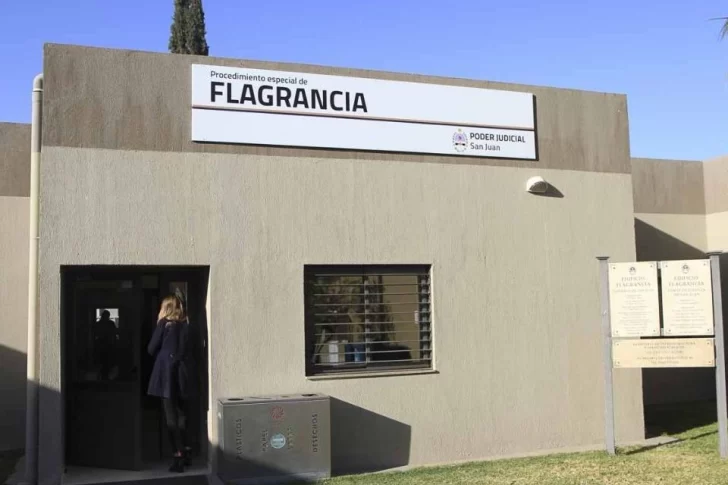 Le admitió a una conocida que le había robado el celular y a cambio le ofreció el TV de su abuela