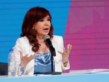 Cristina Fernández volvió a rechazar el acuerdo con el FMI: “Es escandaloso lo que hicieron” Cristina Fernández volvió a rechazar el acuerdo con el FMI: “Es escandaloso lo que hicieron”