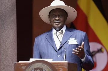 Uganda promulgó una ley que condena a muerte las relaciones homosexuales Uganda promulgó una ley que condena a muerte las relaciones homosexuales