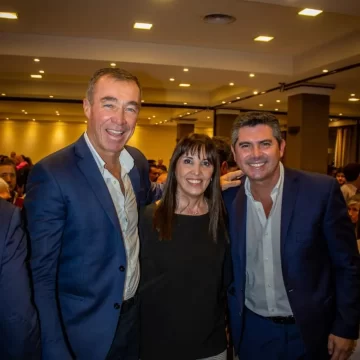 Laciar da el gran batacazo al vencer al peronismo y superar en la pelea interna a Colombo Laciar da el gran batacazo al vencer al peronismo y superar en la pelea interna a Colombo