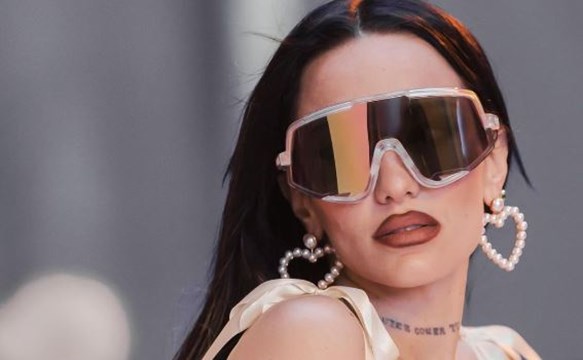 La Joaqui metió lencería de transparente de encaje: “¿Rocha? Con orgullo”