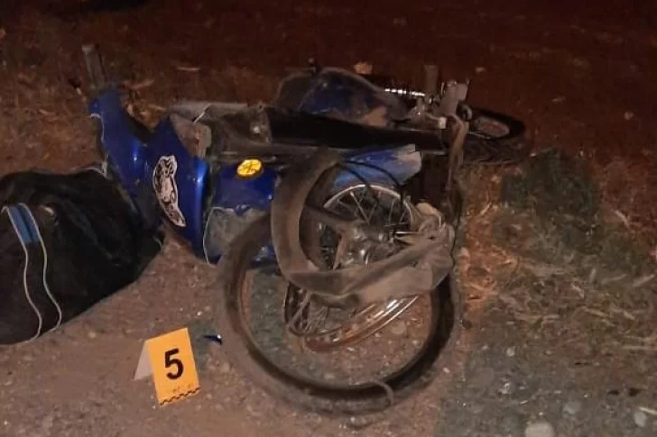 Lo encontraron muerto al lado de su moto: investigan si fue una caída o intervino otro vehículo