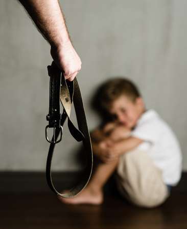 El calvario de un nene de 11 años: su padre lo quiso asfixiar, lo echó de la casa y lo amenazó de muerte