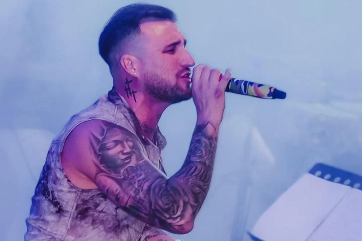 Hugo Flores, de Omega, apuntó contra DesaKTa2 por ser bajados de un show en Mendoza