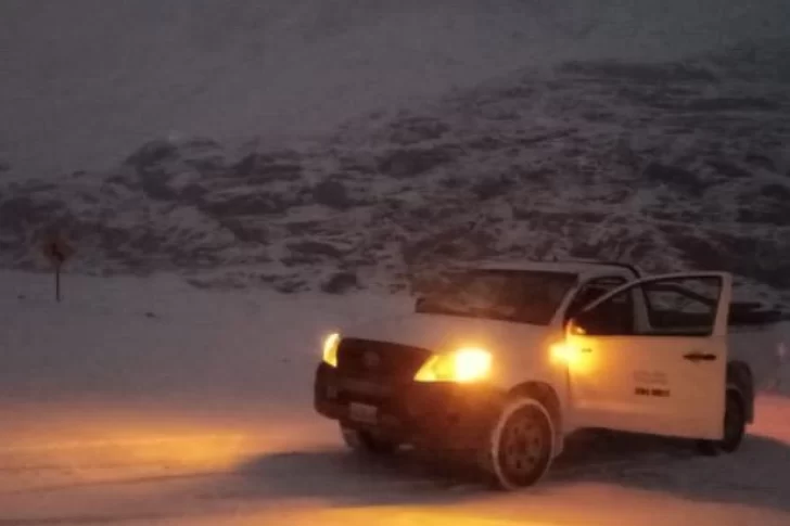 Por intensas nevadas cerraron el Paso de Agua Negra