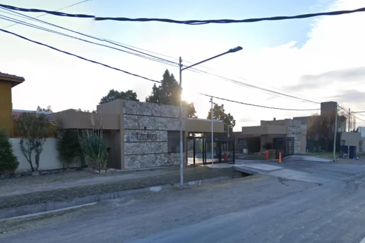 Roban 50 mil dólares y 100 mil pesos en un asalto en un barrio privado de Mendoza