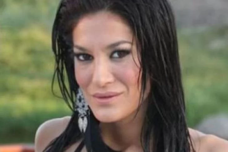 Silvina Escudero no se resigna a que terminó el verano y subió fotos en “ultra-mini” bikini