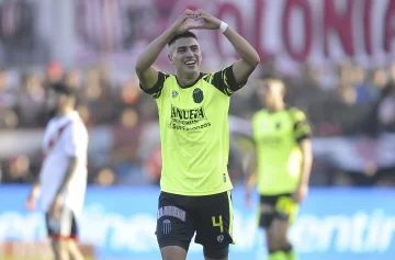 Barracas le puso un freno al líder: venció a River y logró un triunfo histórico Barracas le puso un freno al líder: venció a River y logró un triunfo histórico