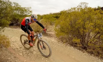 Mauricio Arias y Julieta González cantaron victoria en la Clásica Nikizanga