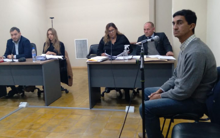 Buscarán 14 años de pena para un profesor por abusar de 2 niñas dentro de un colegio Buscarán 14 años de pena para un profesor por abusar de 2 niñas dentro de un colegio