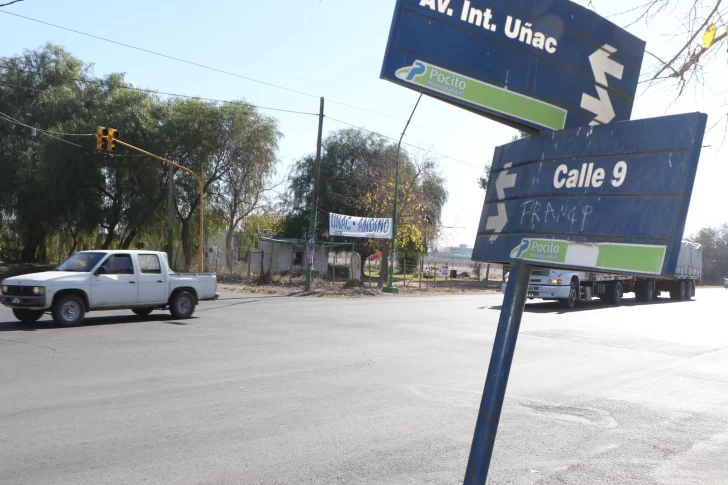 Denunció que le robaron 240.000 dólares, pero los pesquisas miran todo de reojo