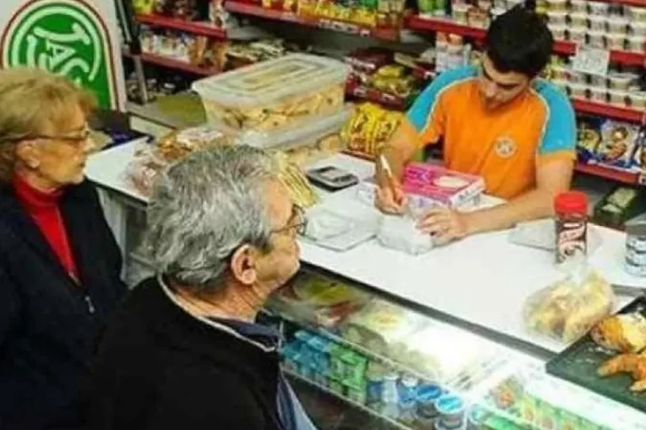 En marcha la canasta con Precios Justos en los almacenes barriales