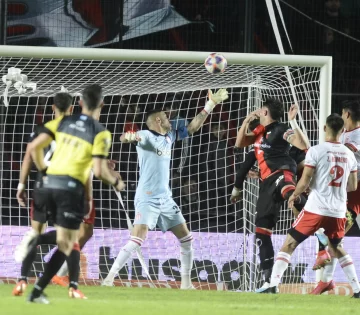 Colón dio la nota al vencer a Estudiantes Colón dio la nota al vencer a Estudiantes