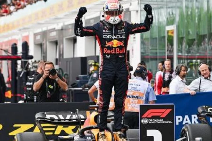 Verstappen y otra victoria  contundente