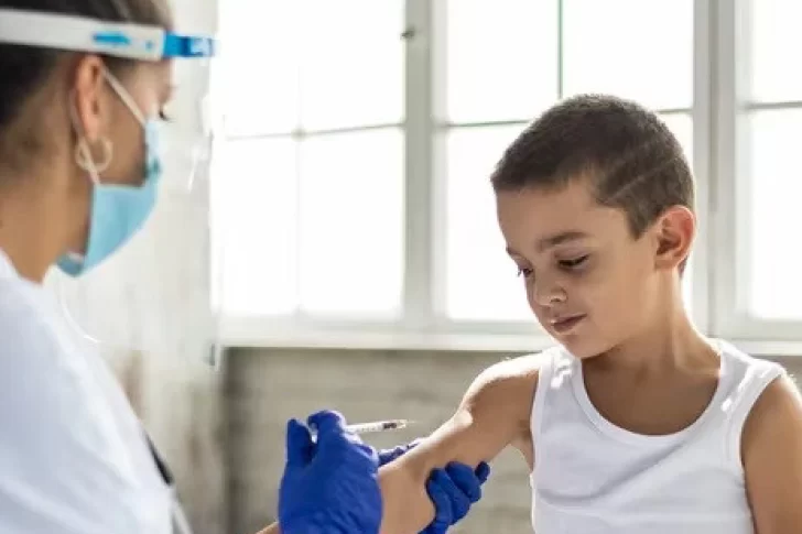 Meningitis: el doble de casos por poca vacunación en 2022