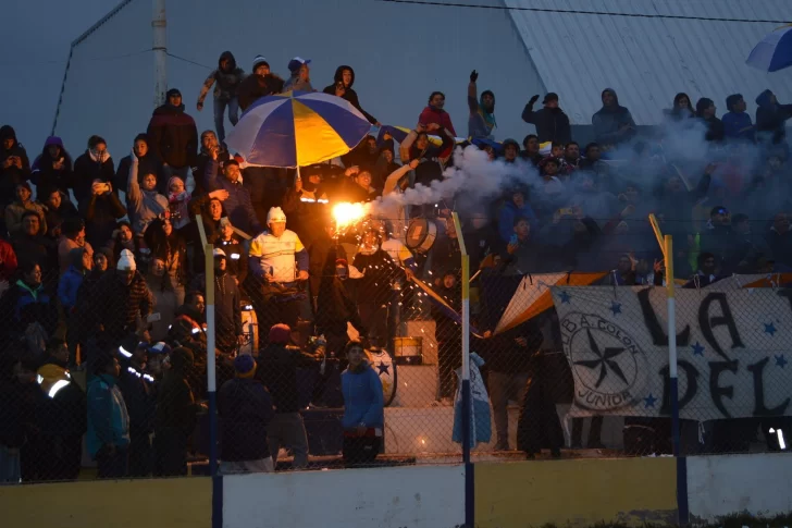 Riveros, el árbitro elegido para la final Atenas-Colón