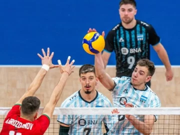 Argentina, por el invicto del líder