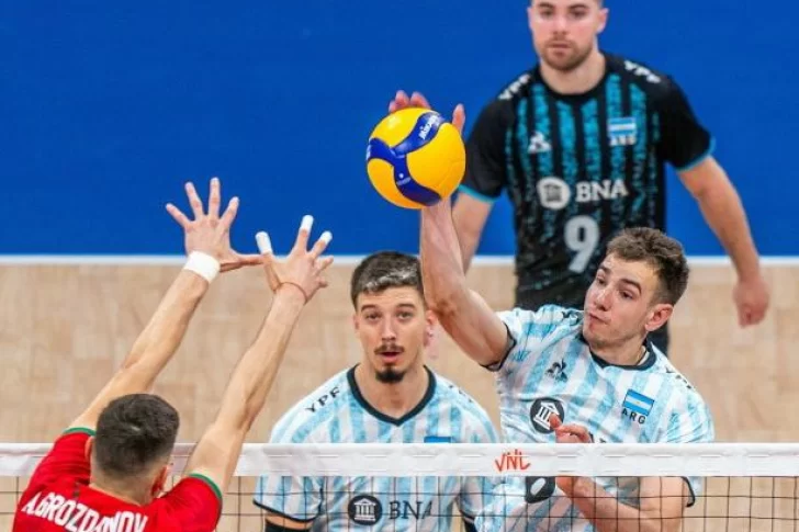 Argentina, por el invicto del líder