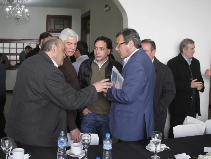 Uñac habló de adecuar currículas para cubrir la demanda laboral privada Uñac habló de adecuar currículas para cubrir la demanda laboral privada