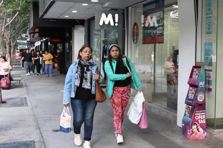 Gastronomía y artículos regionales, lo más vendido en el fin de semana largo