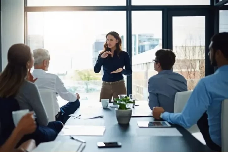 Crece la presencia de mujeres en puestos de decisión en las pymes