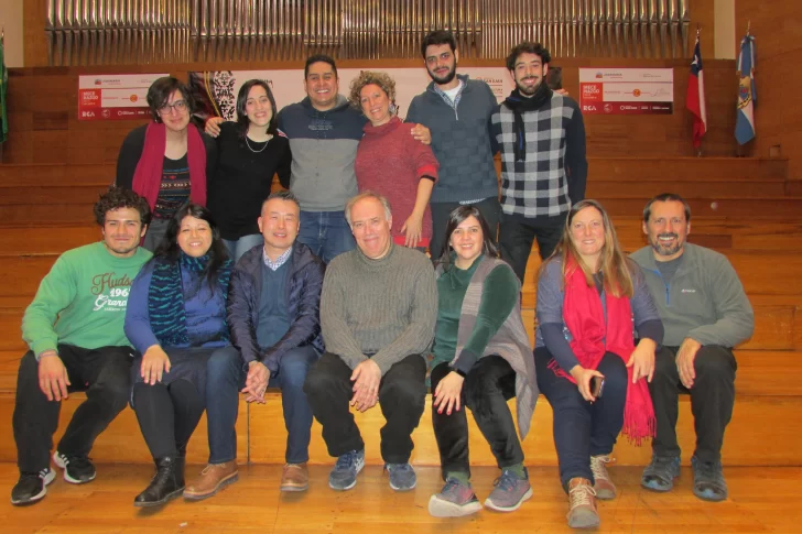 Despedida con aplausos y premios