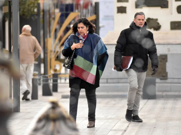 Martes helado en San Juan: lloviznas y temperatura máxima que no superará los 10° Martes helado en San Juan: lloviznas y temperatura máxima que no superará los 10°