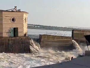 Rusia destruyó un embalse en Ucrania: temen inundaciones en 80 pueblos Rusia destruyó un embalse en Ucrania: temen inundaciones en 80 pueblos