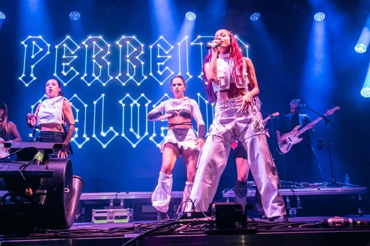 Emilia Mernes tuvo un percance con su pantalón en pleno show: “Fue súper humillante” Emilia Mernes tuvo un percance con su pantalón en pleno show: “Fue súper humillante”