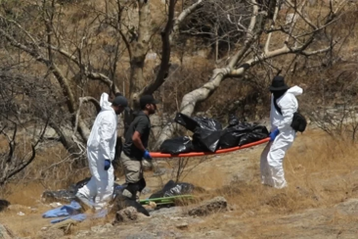 Encontraron 45 bolsas con restos humanos en México