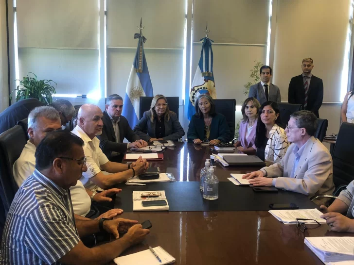 Paritarias: el Gobierno convocará a los gremios entre el 3 y 7 de julio Paritarias: el Gobierno convocará a los gremios entre el 3 y 7 de julio