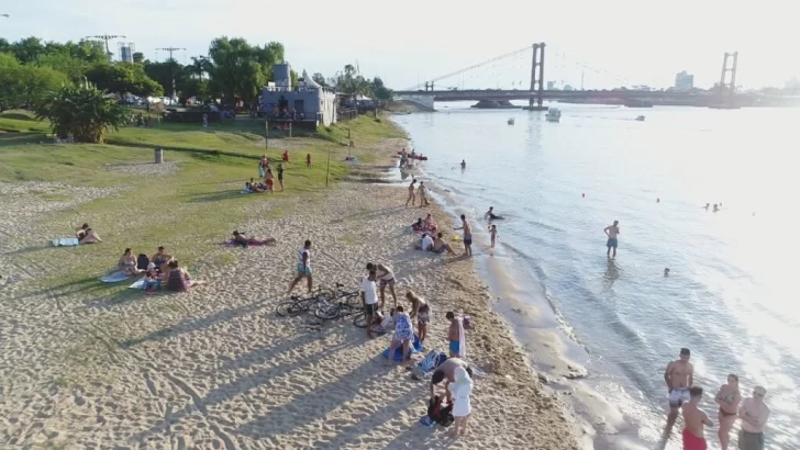 Un precandidato santafesino propone una playa nudista para “fomentar el turismo” Un precandidato santafesino propone una playa nudista para “fomentar el turismo”