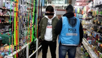 Cae banda acusada de traficar cocaína impregnada en vestimenta a Europa y Asia